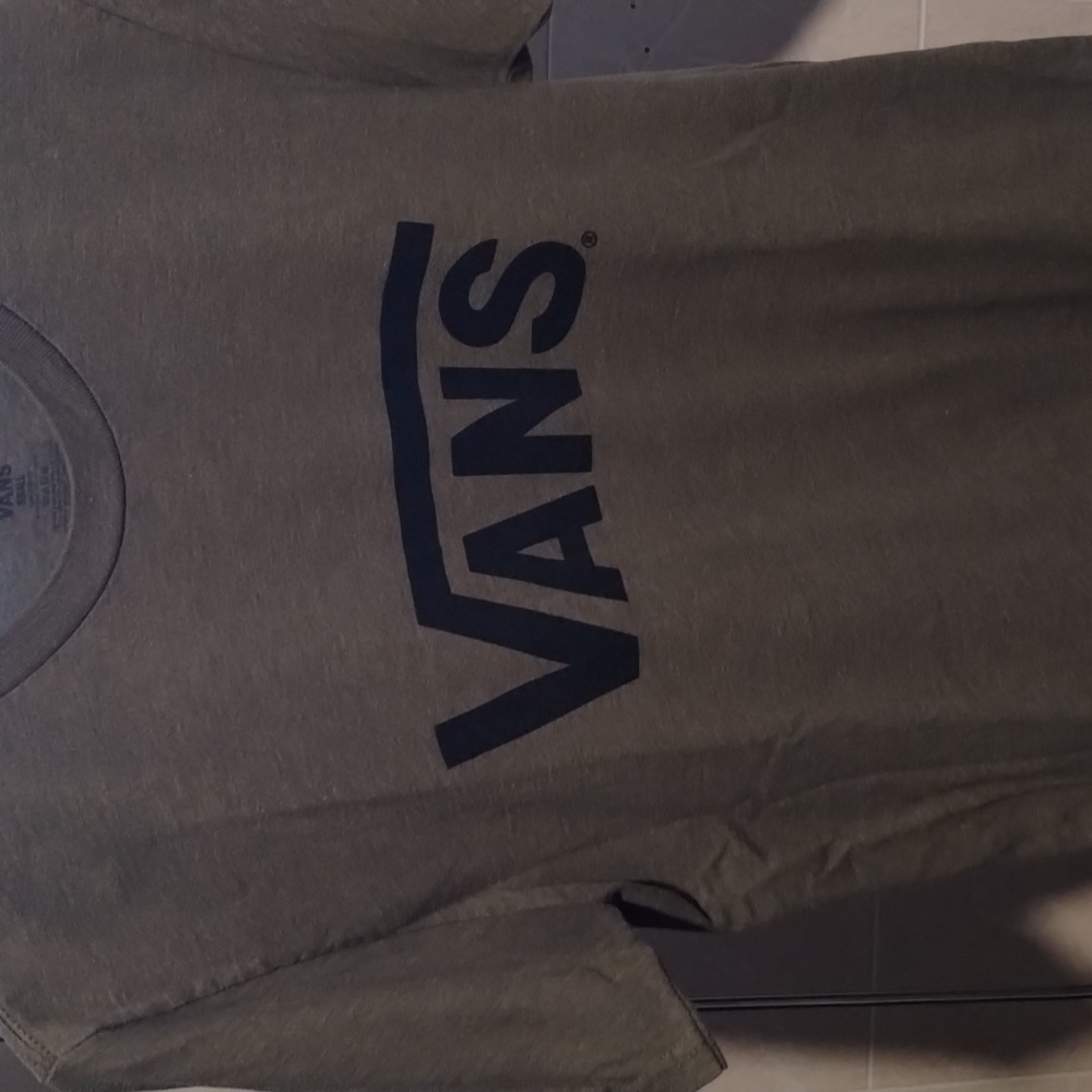 Vans small tshirt